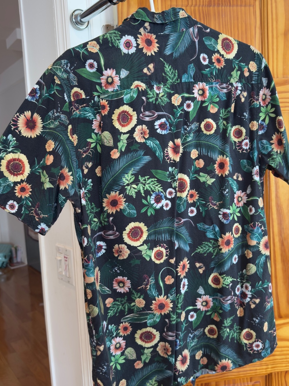 Roark Men's Floral Button-Up Shirt - Black with Sunflower Print - Picture 3 of 4